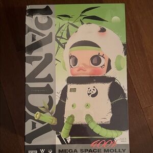 400% Mega Space Molly Panda Figure